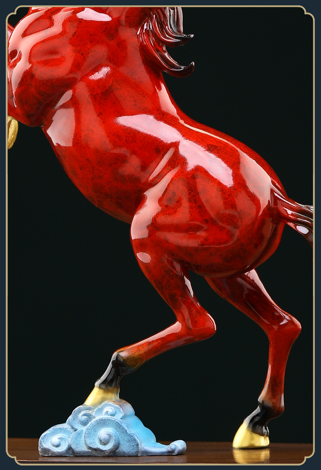 Statue de cheval en laiton massif